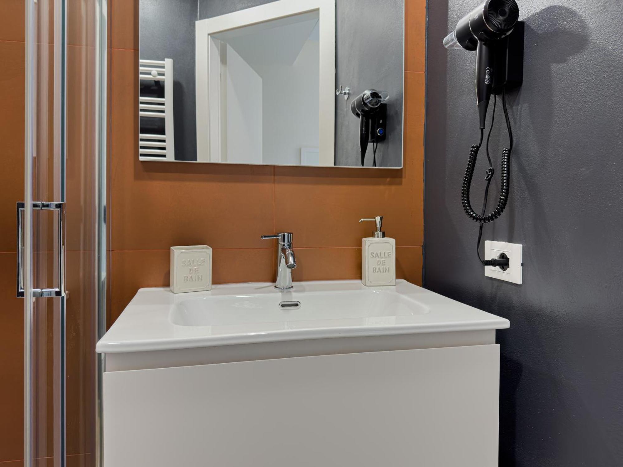 Realkasa Galliera Home & Suites Болонья Экстерьер фото